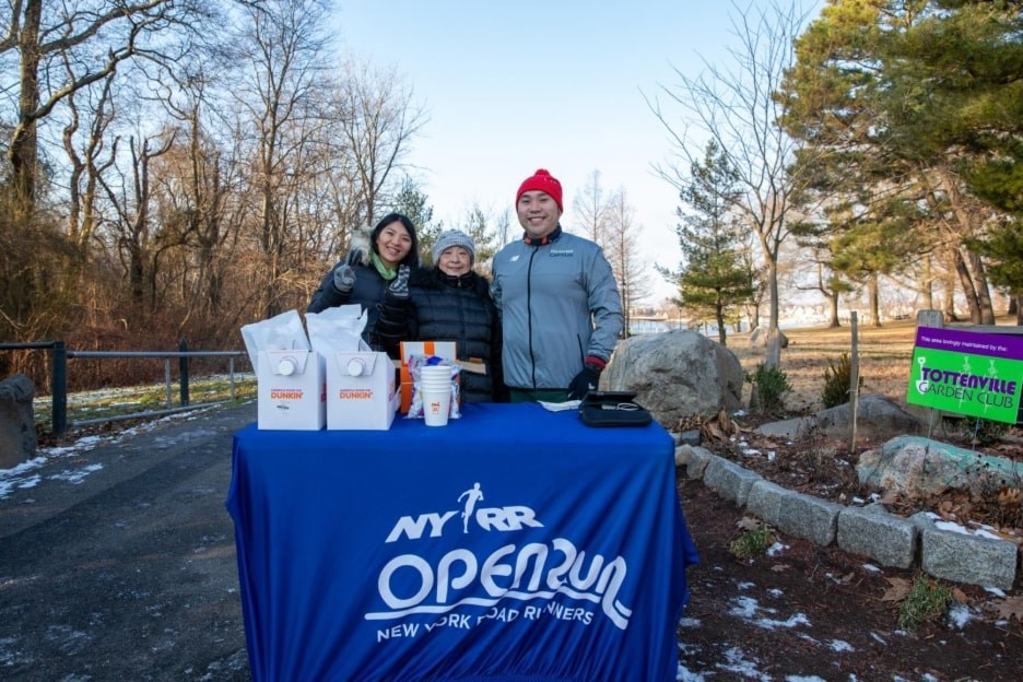 Runners posing with Hot Chocolate